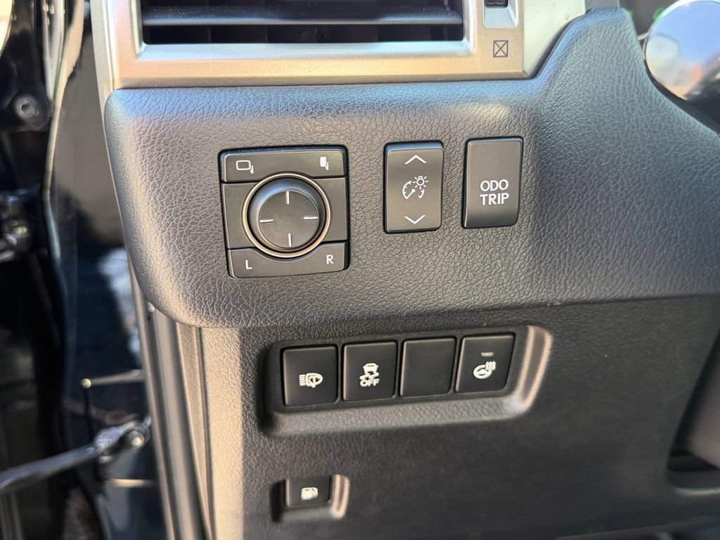Used 2019 Lexus GX 460 Luxury AWD/4WD image 31