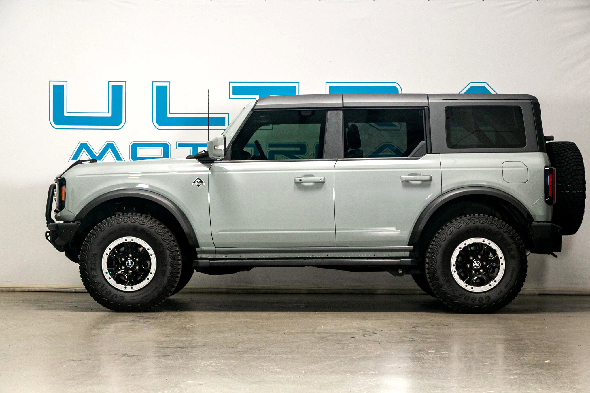 Used 2022 Ford Bronco Outer Banks w/ Sasquatch Package image 11