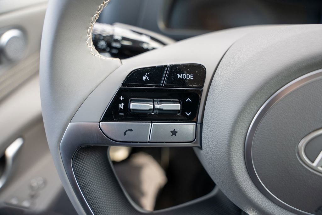 New 2025 Hyundai Elantra Sport image 22