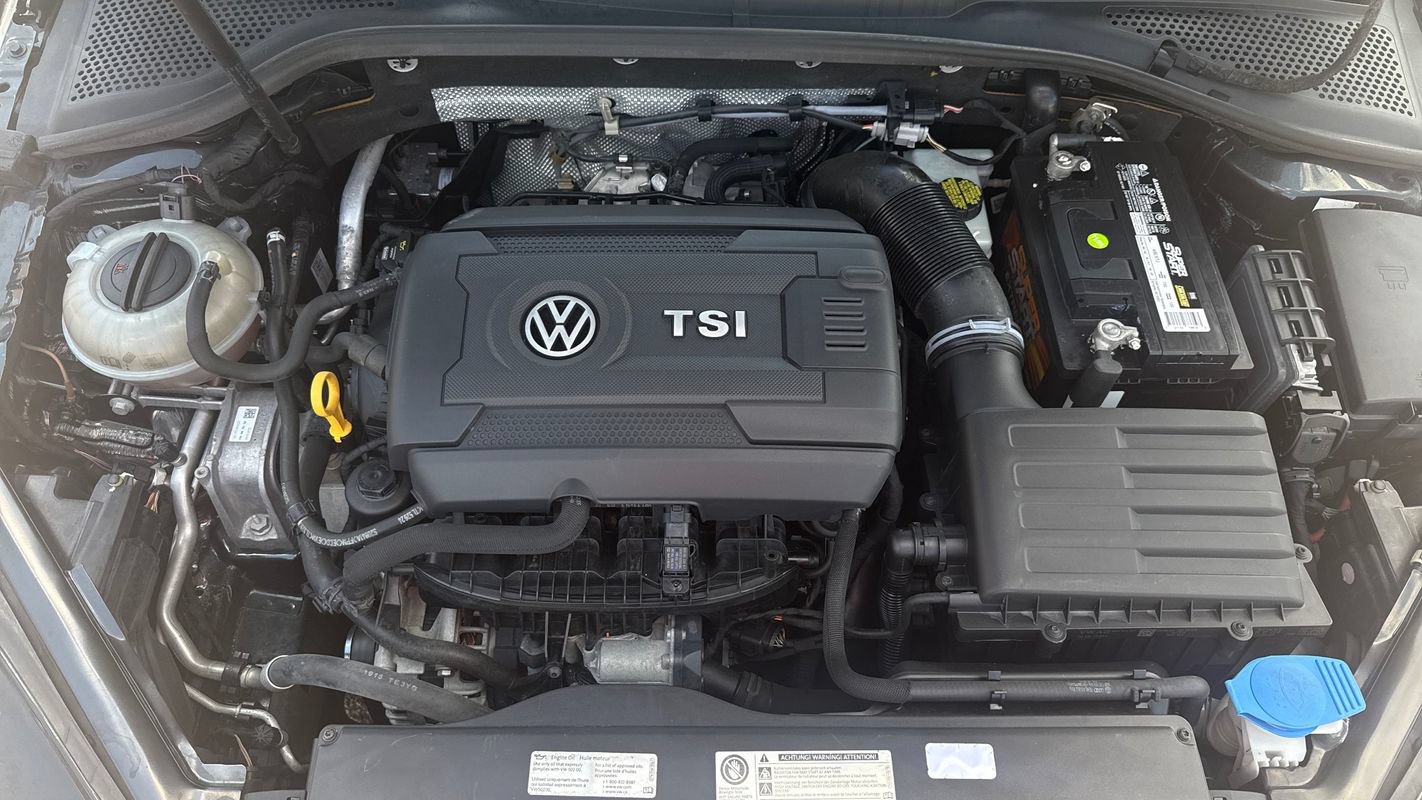 Used 2016 Volkswagen GTI SE FWD image 13