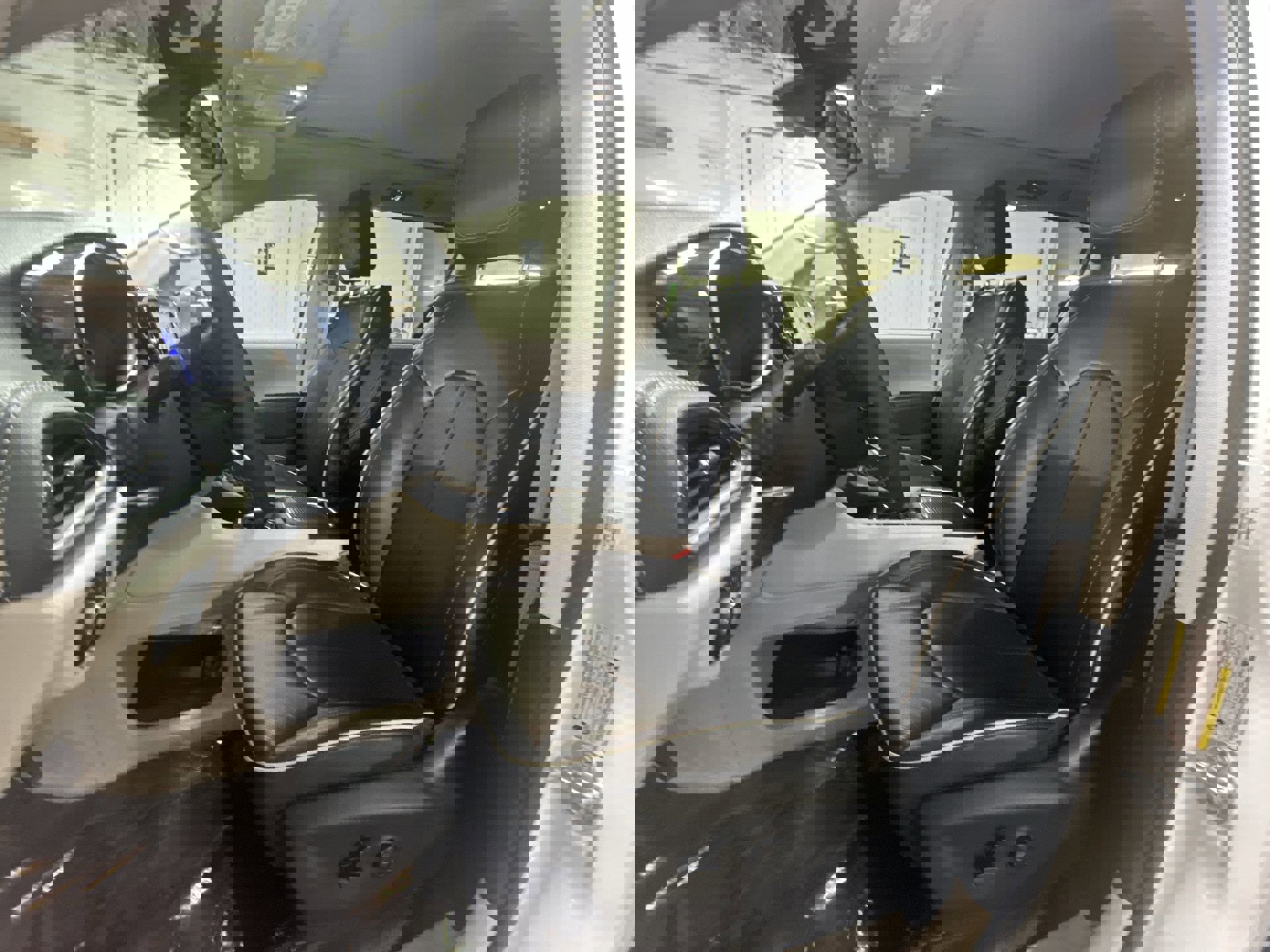 Used 2022 Chrysler Pacifica Limited image 21