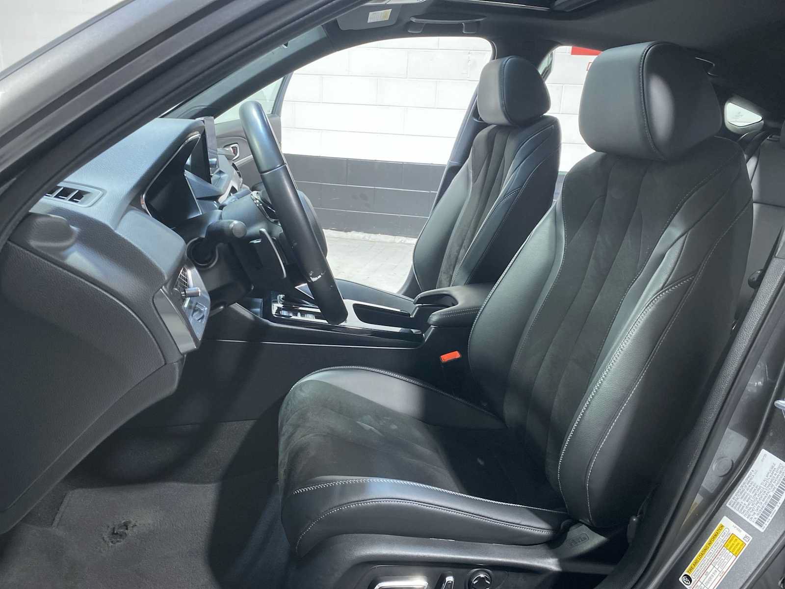 Certified 2025 Acura Integra A-Spec FWD image 11