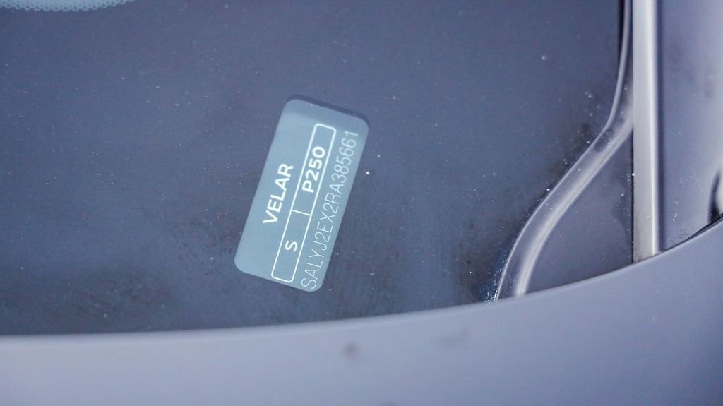 Used 2024 Land Rover Range Rover Velar S image 32