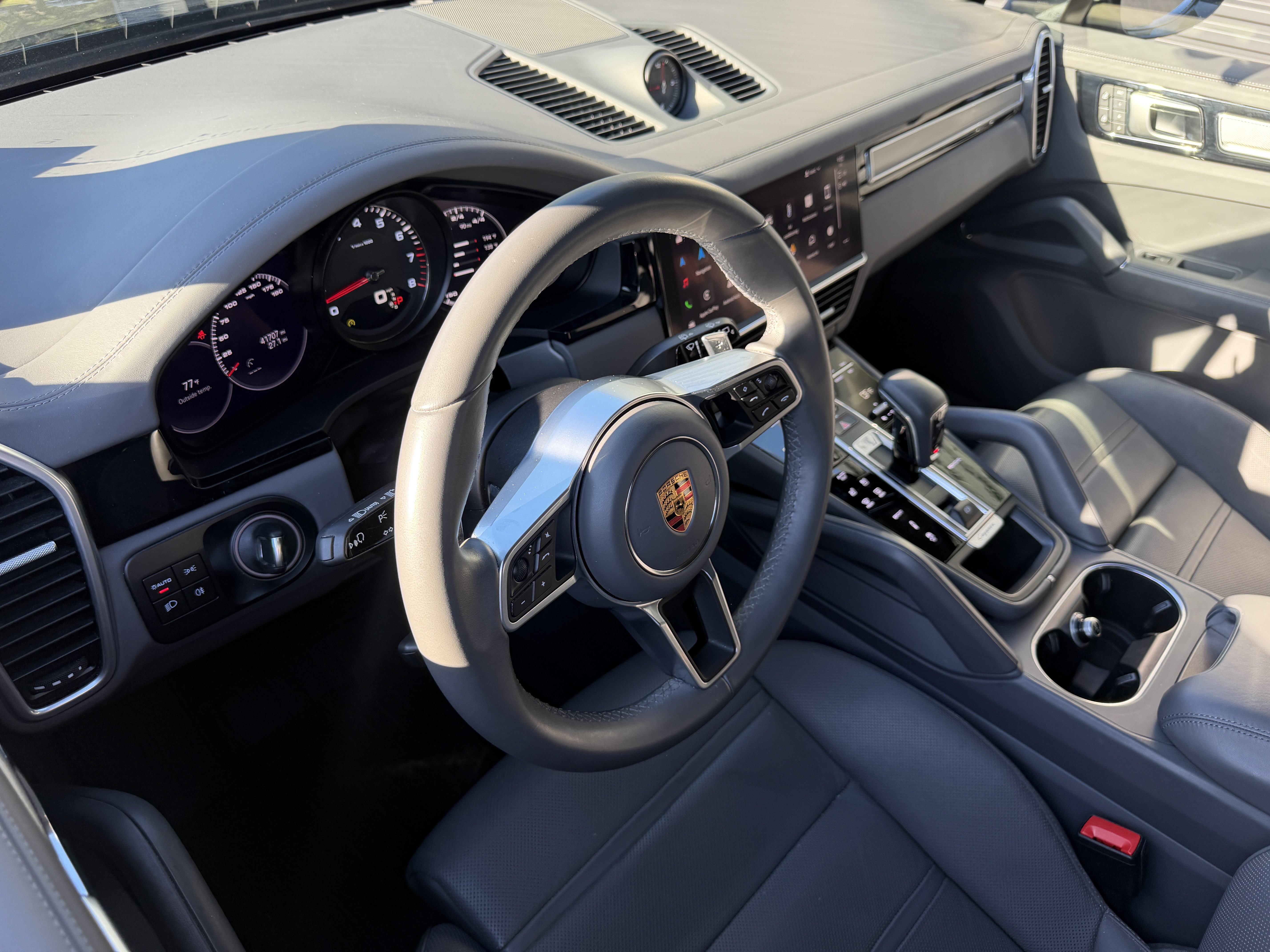 Used 2023 Porsche Cayenne S Platinum AWD/4WD image 4