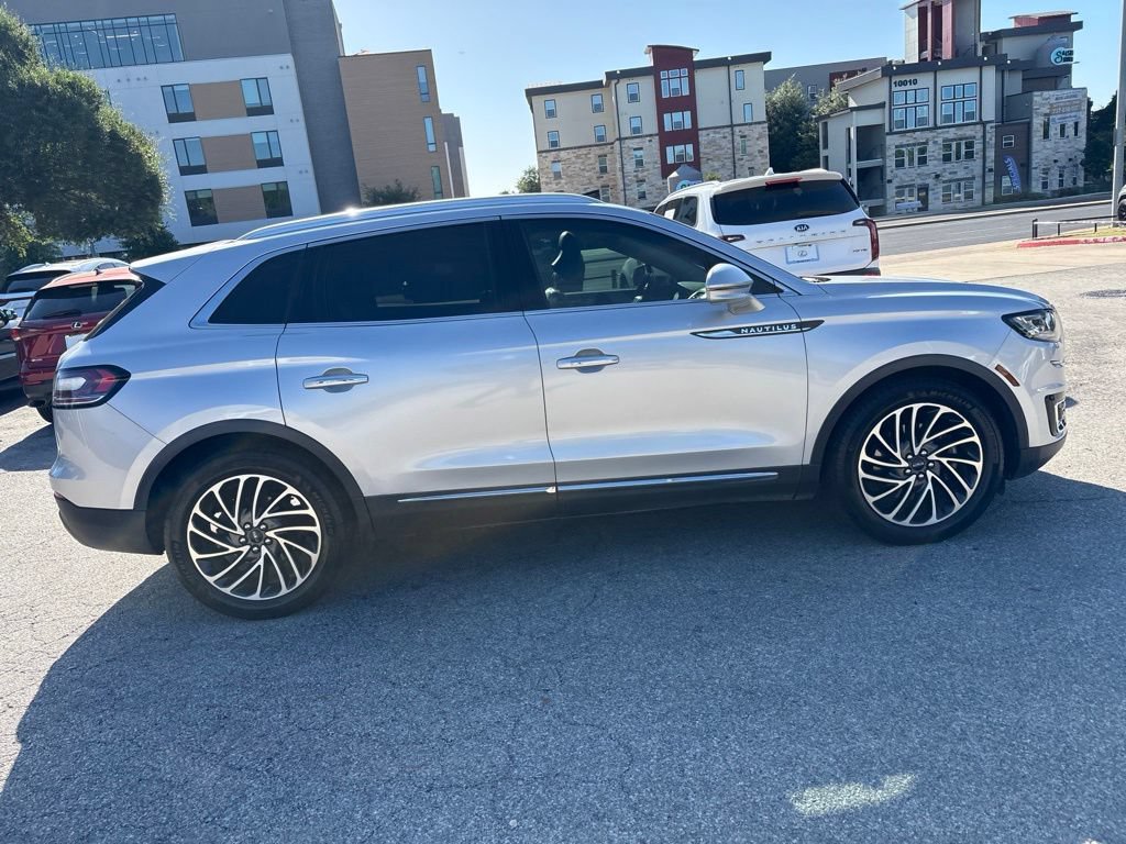 Used 2019 Lincoln Nautilus Reserve FWD image 6