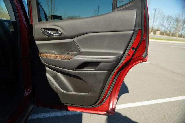 Used 2021 GMC Acadia Denali w/ Denali Ultimate Package image 24