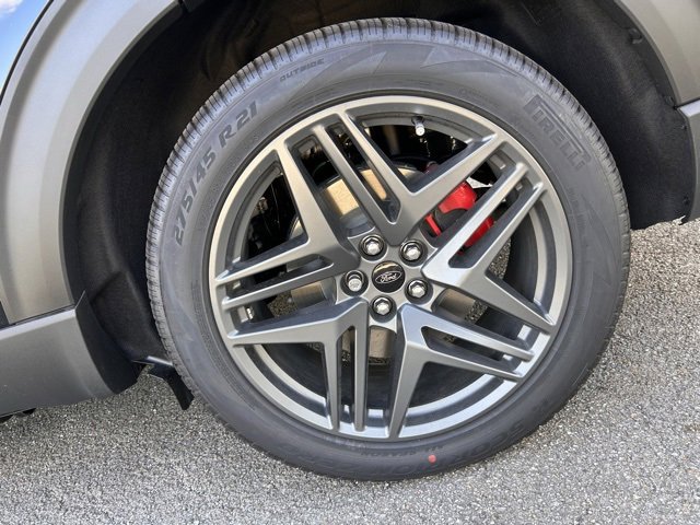 New 2025 Ford Explorer ST image 21