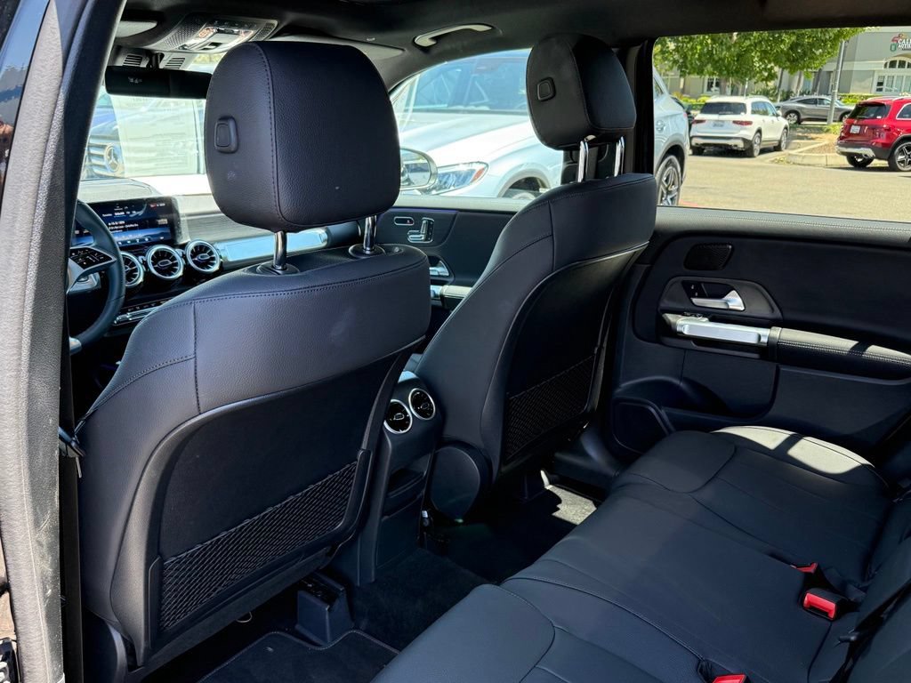 Certified 2026 Mercedes-Benz GLB 250 4MATIC image 24