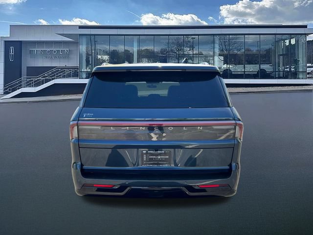 New 2026 Lincoln Navigator L Reserve w/ Jet Appearance Package AWD/4WD image 7