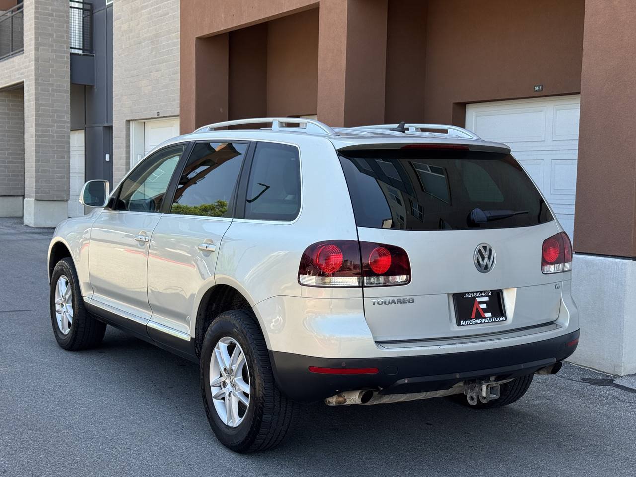 Used 2008 Volkswagen Touareg V6 AWD/4WD image 3