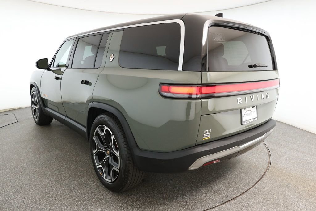 Used 2022 Rivian R1S Launch Edition image 6