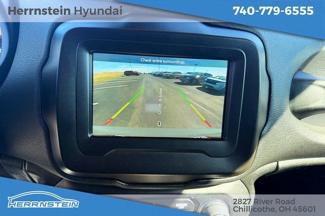 Used 2020 Jeep Renegade Trailhawk w/ Cold Weather Group image 17