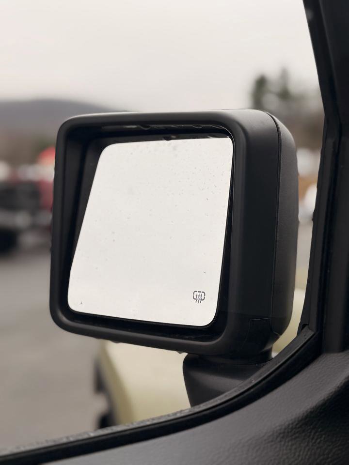Used 2026 Jeep Wrangler Sahara AWD/4WD image 10