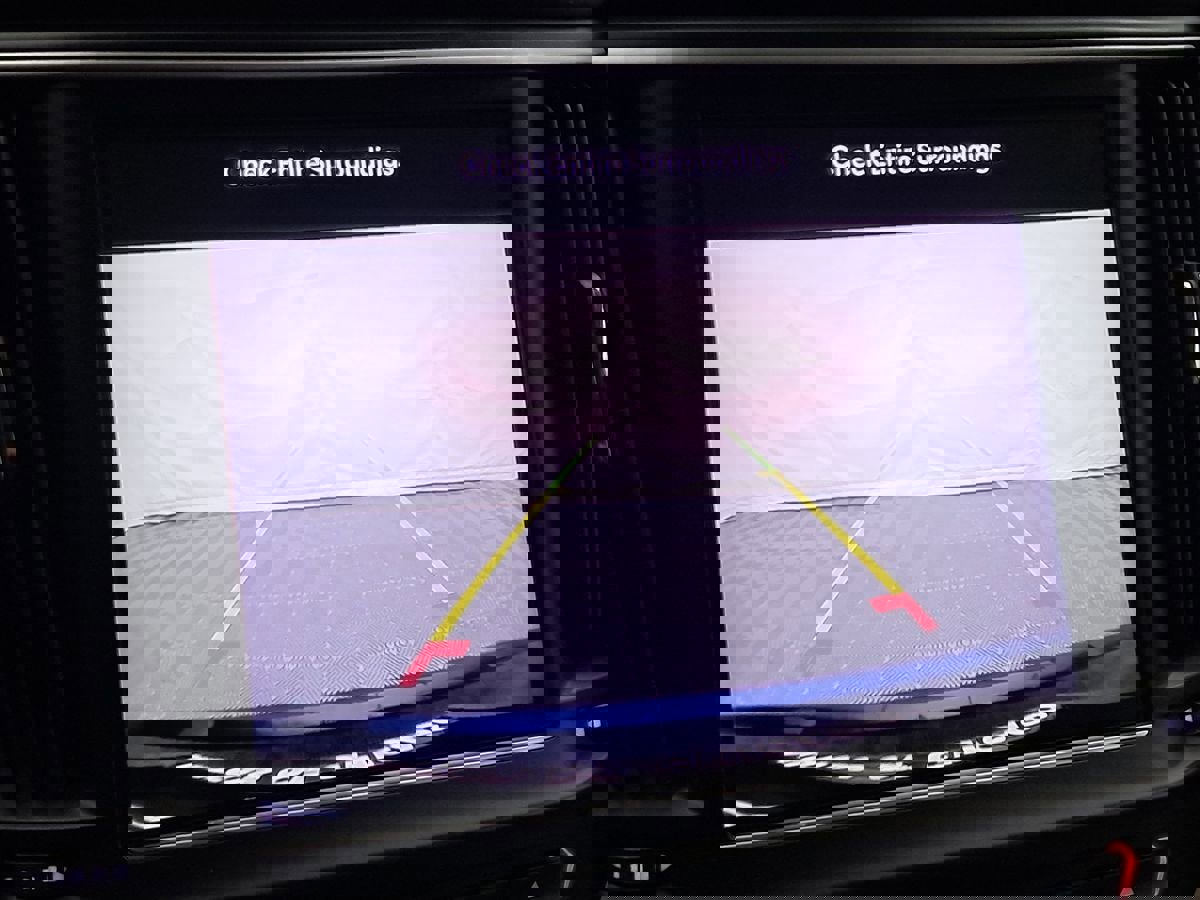 Used 2021 Maserati Levante S image 19