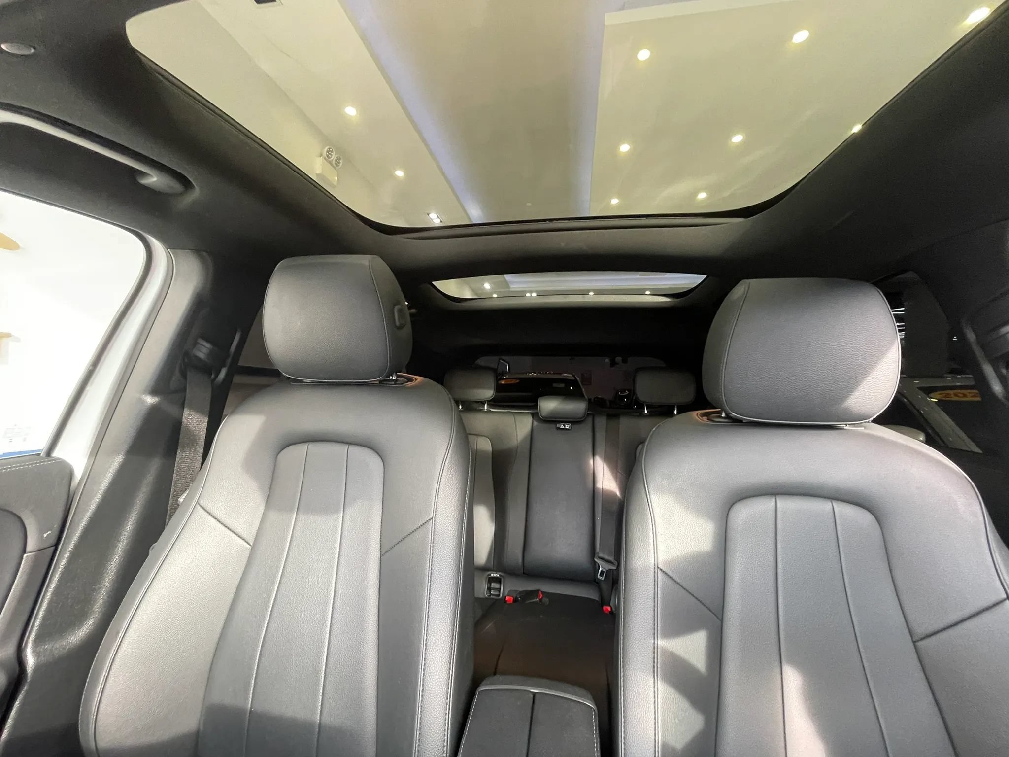 Used 2023 Mercedes-Benz GLA 250 4MATIC image 16