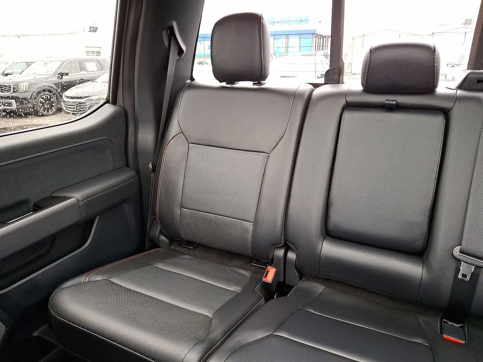 Used 2022 Ford F150 Lariat image 13