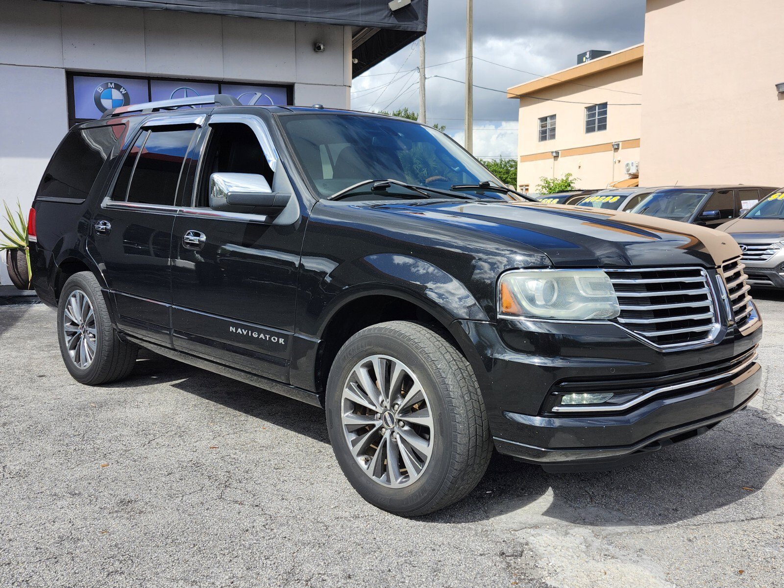 Used 2015 Lincoln Navigator 2WD image 15