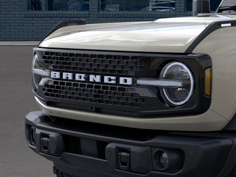 New 2025 Ford Bronco Badlands image 19