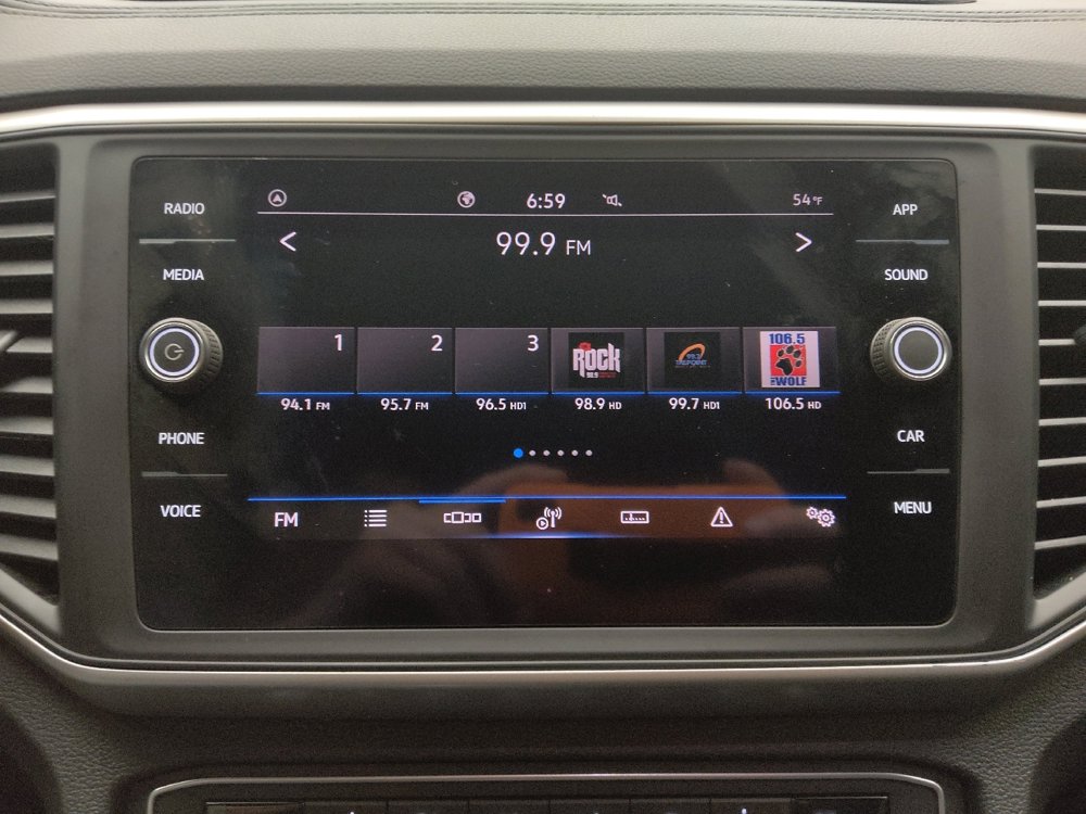 Used 2021 Volkswagen Atlas Cross Sport SE image 25