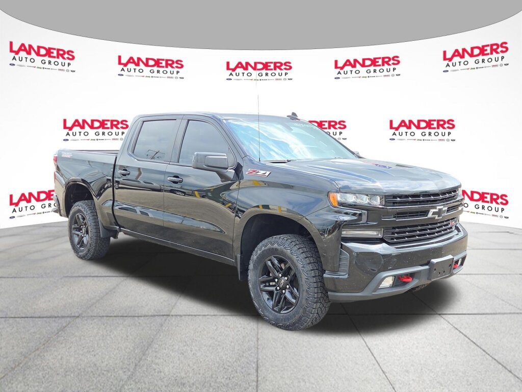 Used 2020 Chevrolet Silverado 1500 LT Trail Boss w/ Convenience Package AWD/4WD image 1