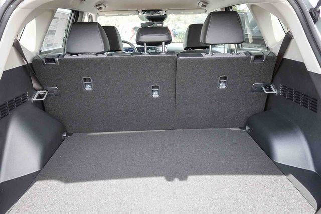 New 2026 Kia Seltos S FWD image 28