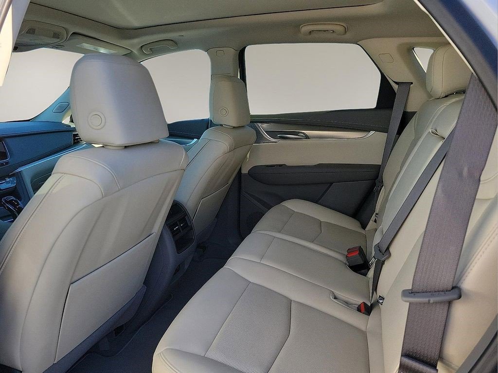 Certified 2025 Cadillac XT5 Premium Luxury w/ Technology Package image 7