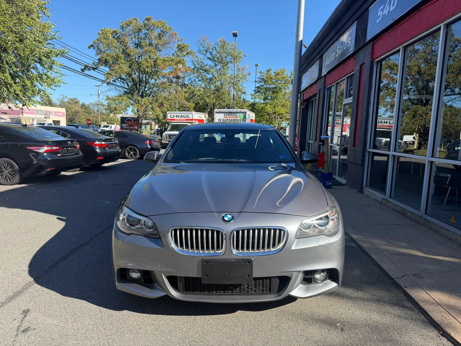 Used 2016 BMW 550i xDrive Sedan AWD/4WD image 2