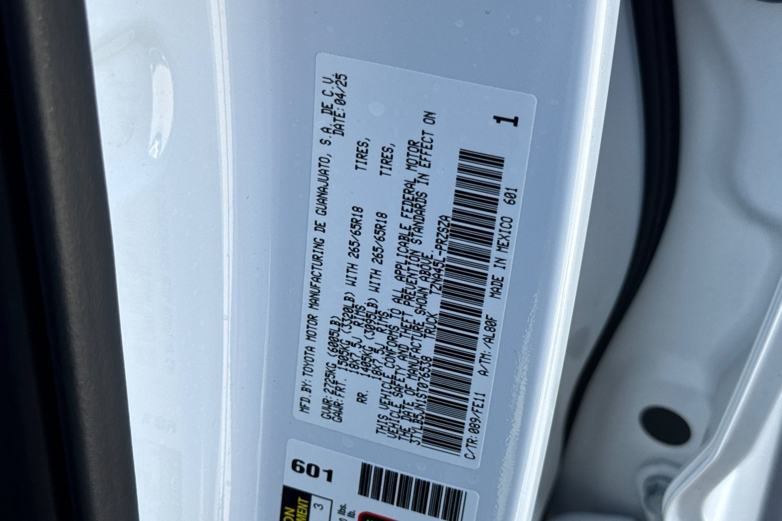 Certified 2025 Toyota Tacoma TRD Sport AWD/4WD image 28