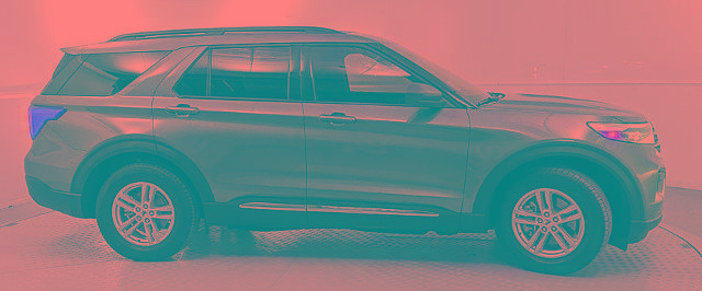 Certified 2023 Ford Explorer XLT image 2