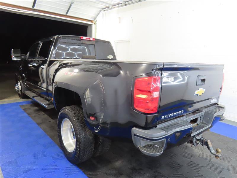 Used 2019 Chevrolet Silverado 3500 High Country w/ Duramax Plus Package AWD/4WD image 4