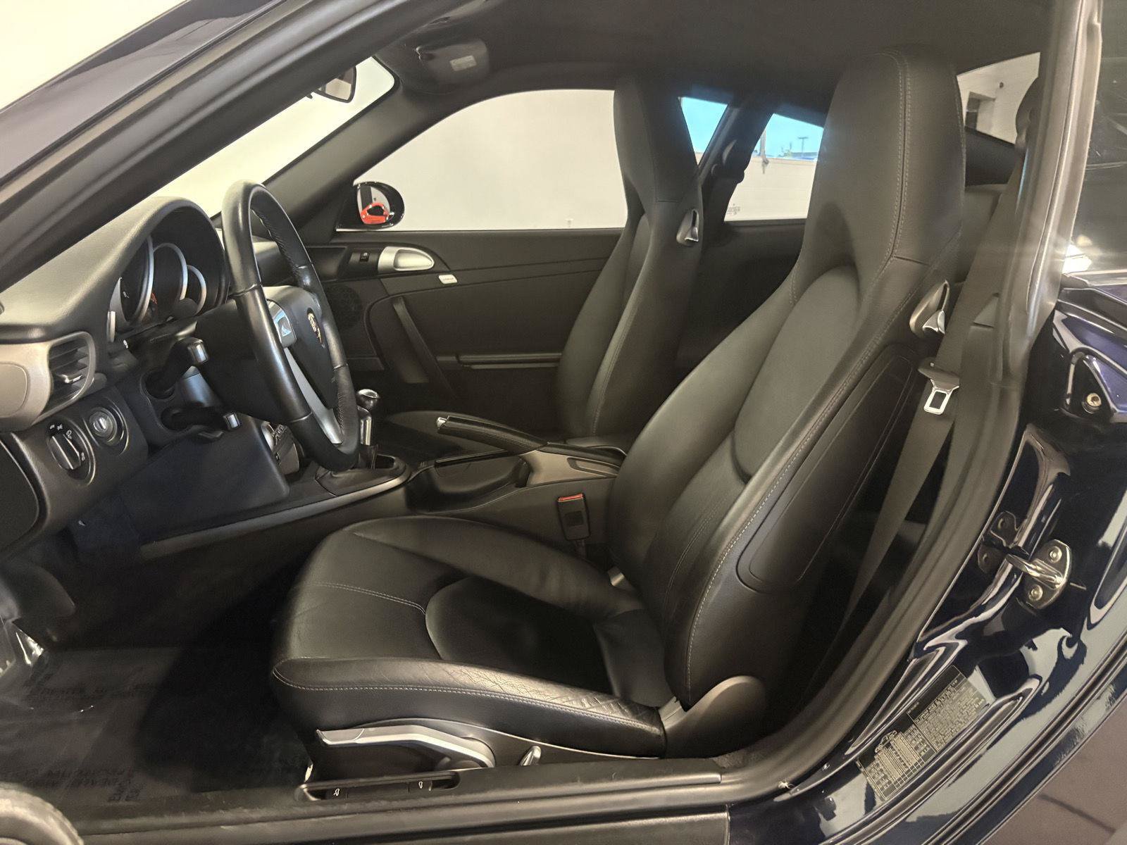 Used 2006 Porsche 911 Carrera RWD image 17