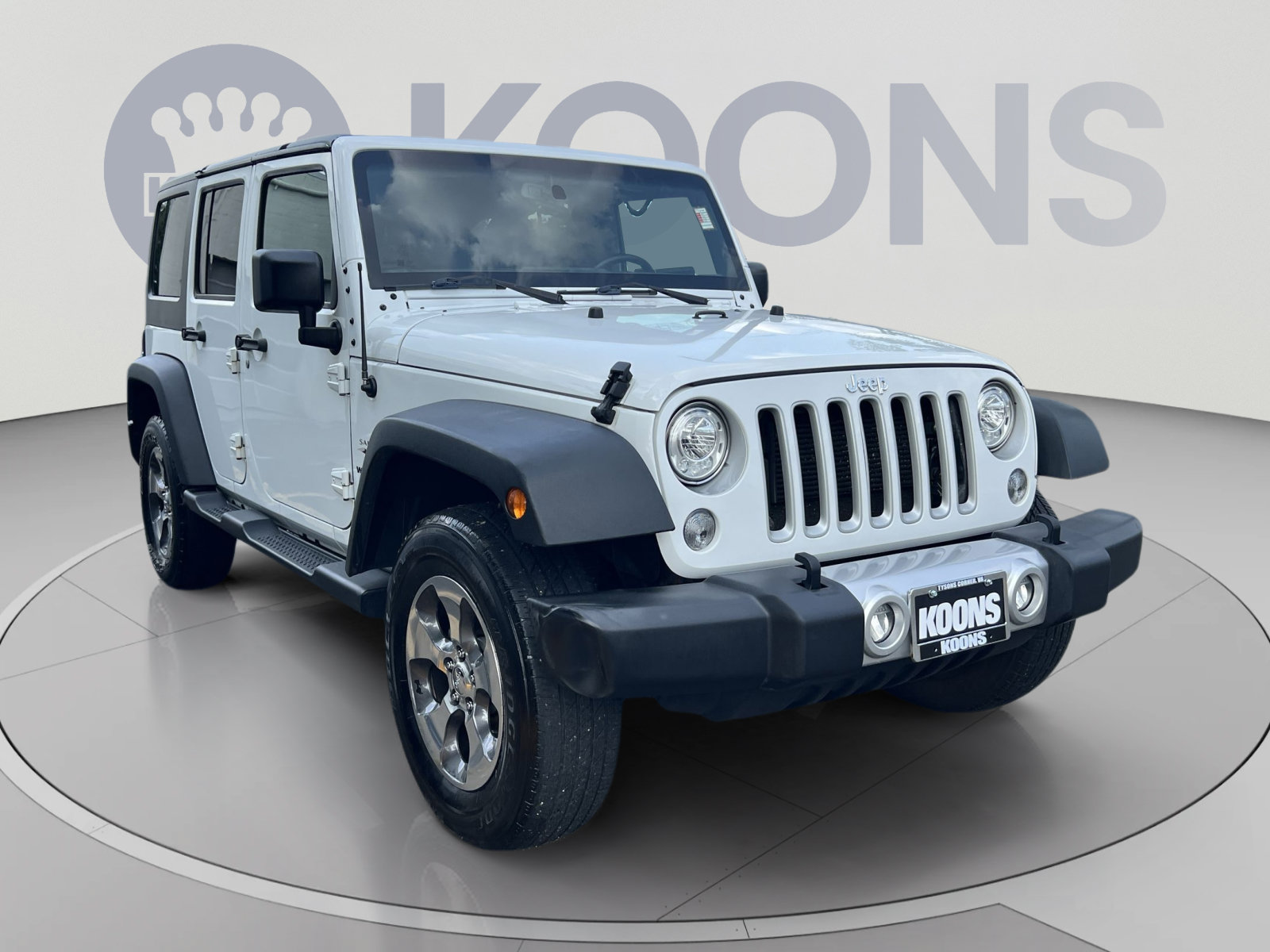 Used 2017 Jeep Wrangler Unlimited Sahara w/ Connectivity Group AWD/4WD image 8