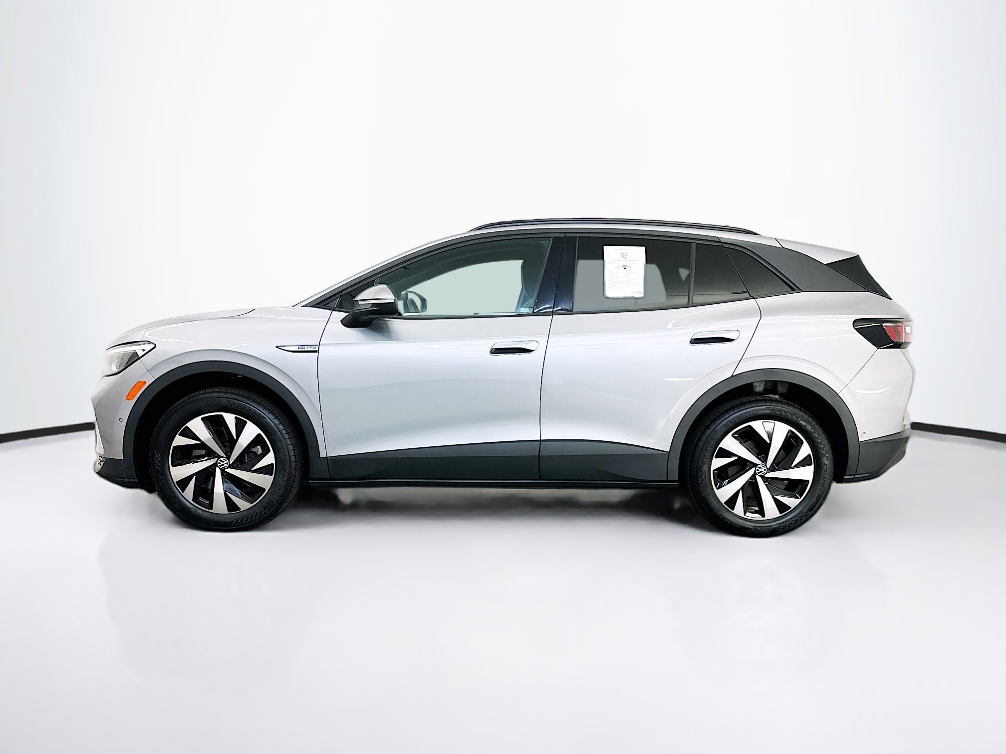 Used 2023 Volkswagen ID.4 Pro AWD/4WD image 4