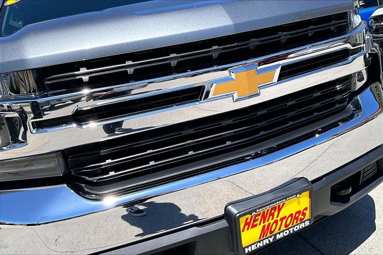 Used 2021 Chevrolet Silverado 1500 LT w/ Z71 Off-Road Package AWD/4WD image 34