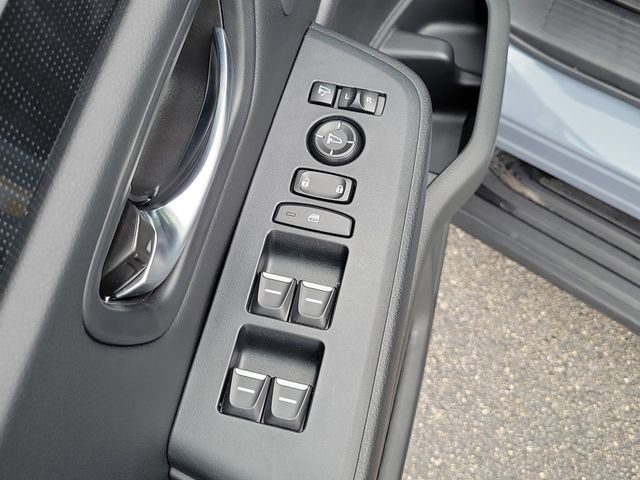 Certified 2025 Honda Pilot Black Edition image 23