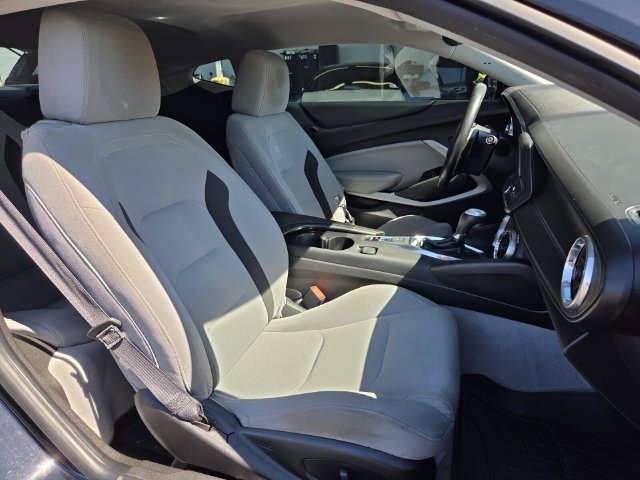Certified 2018 Chevrolet Camaro LT RWD image 13