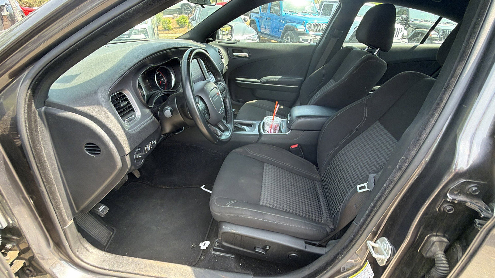 Used 2023 Dodge Charger SXT image 16