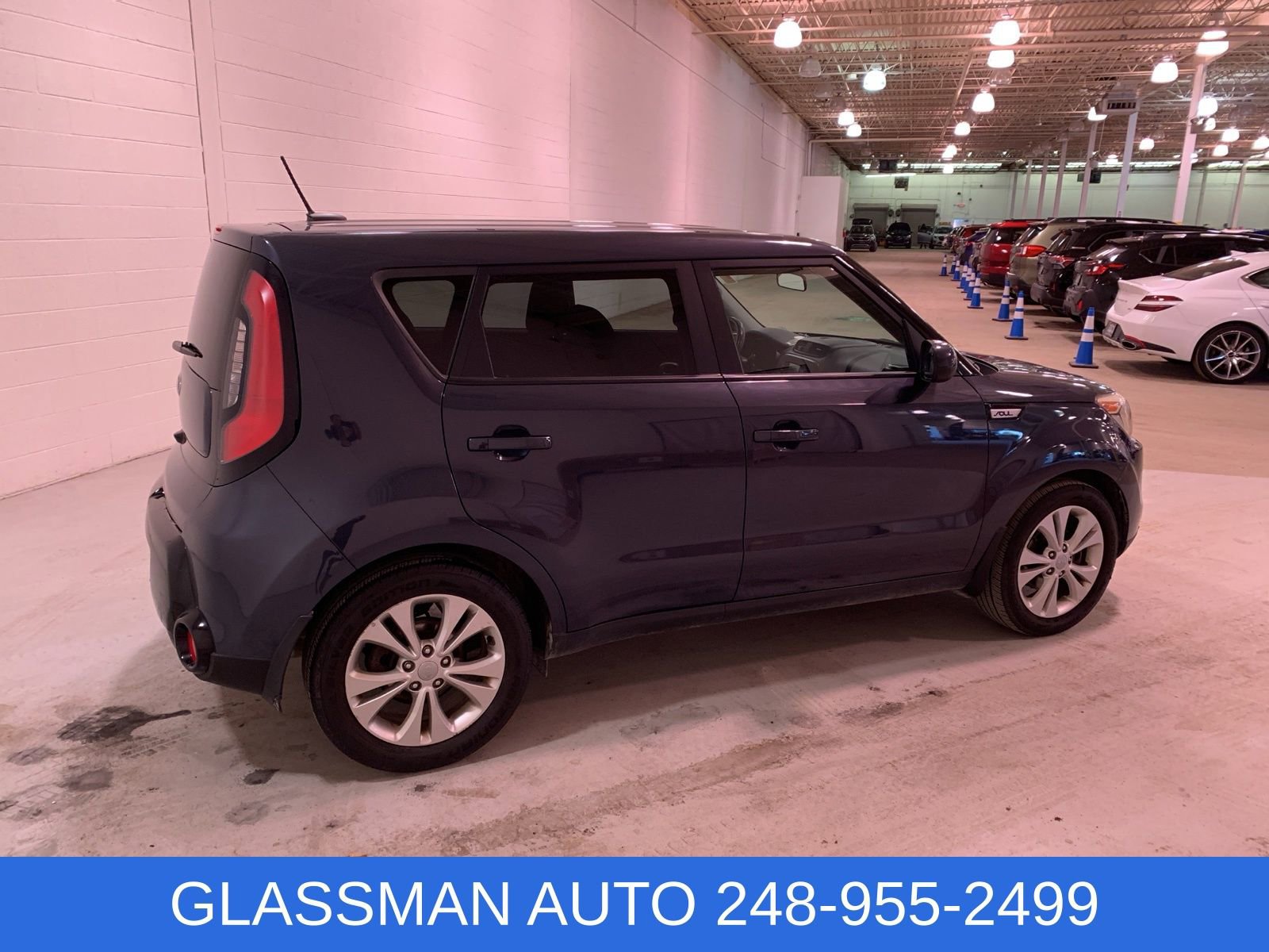 Used 2016 Kia Soul + image 1