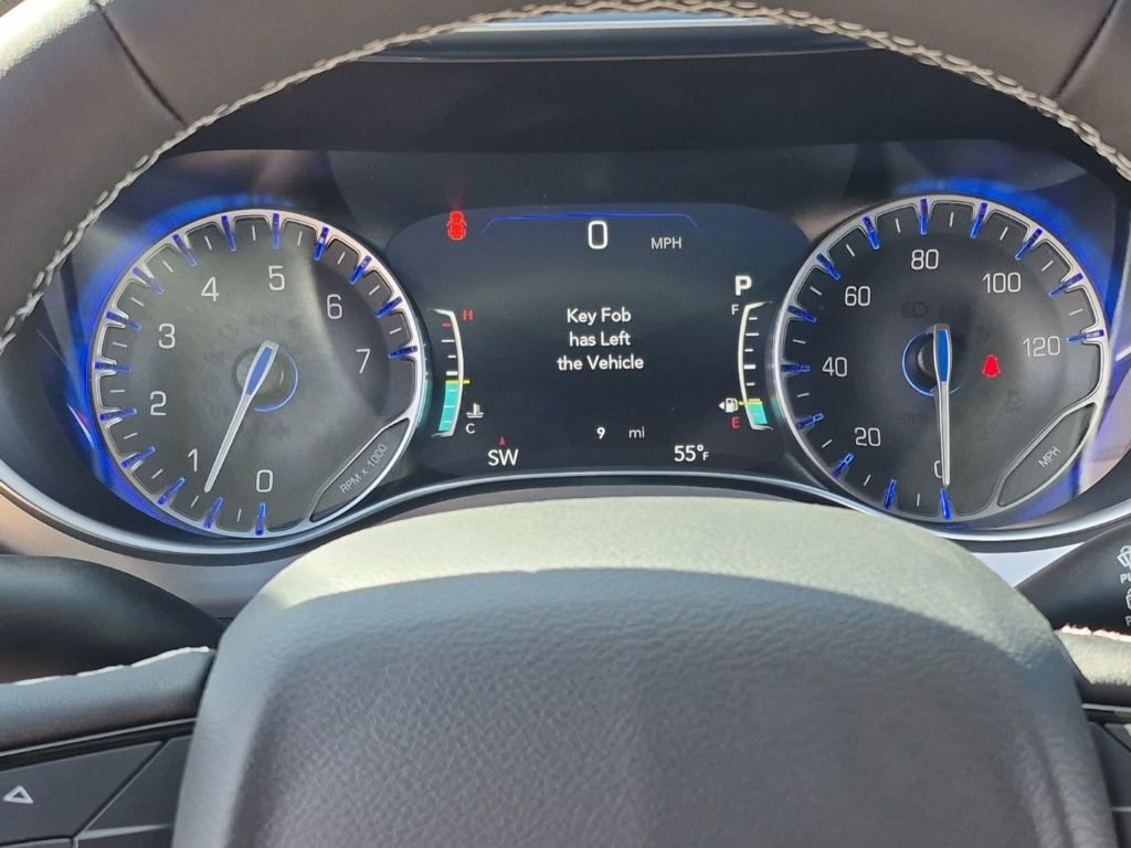 New 2025 Chrysler Pacifica Limited w/ Trailer Tow Group FWD image 39