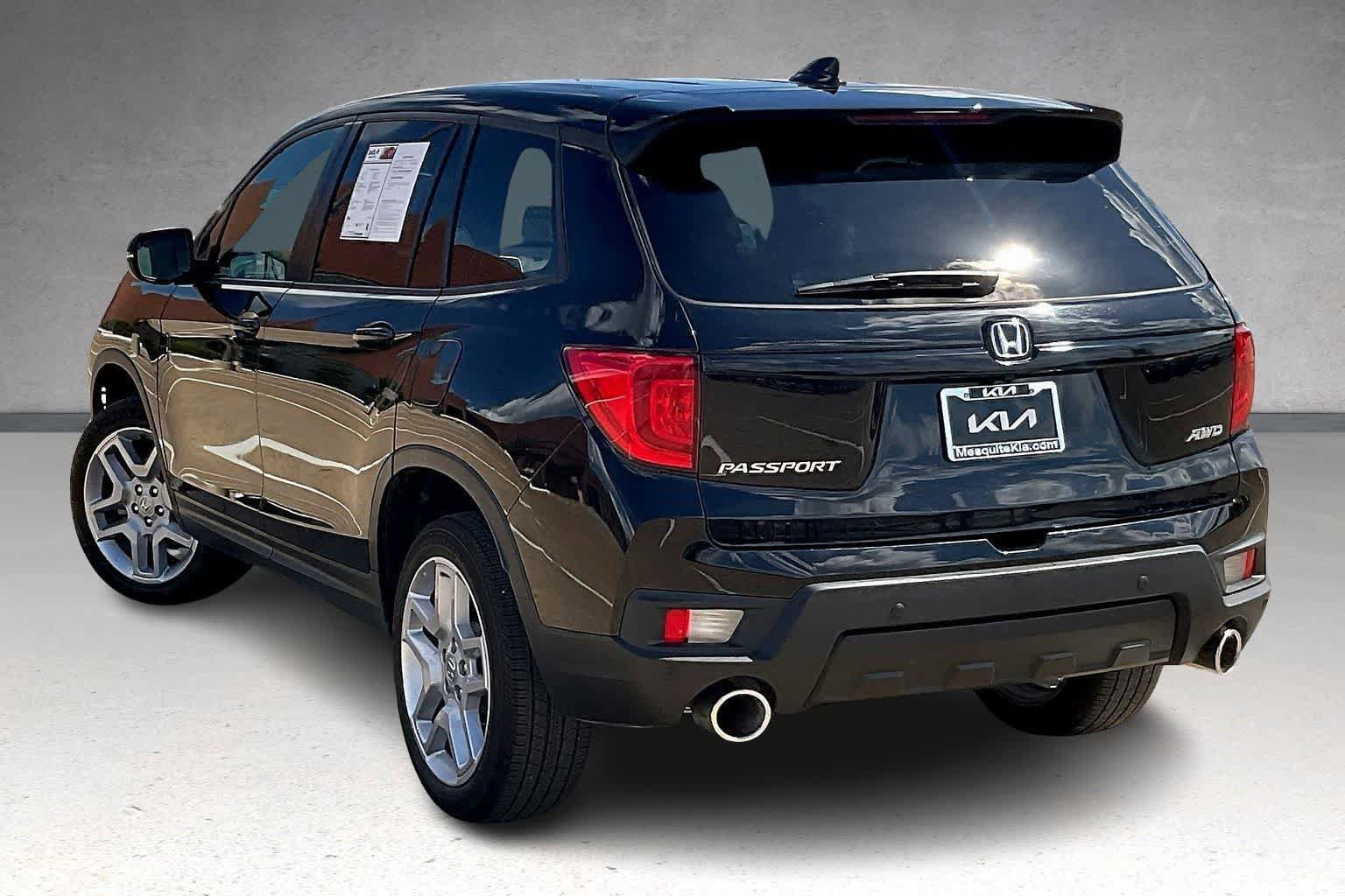 Used 2024 Honda Passport EX-L image 4
