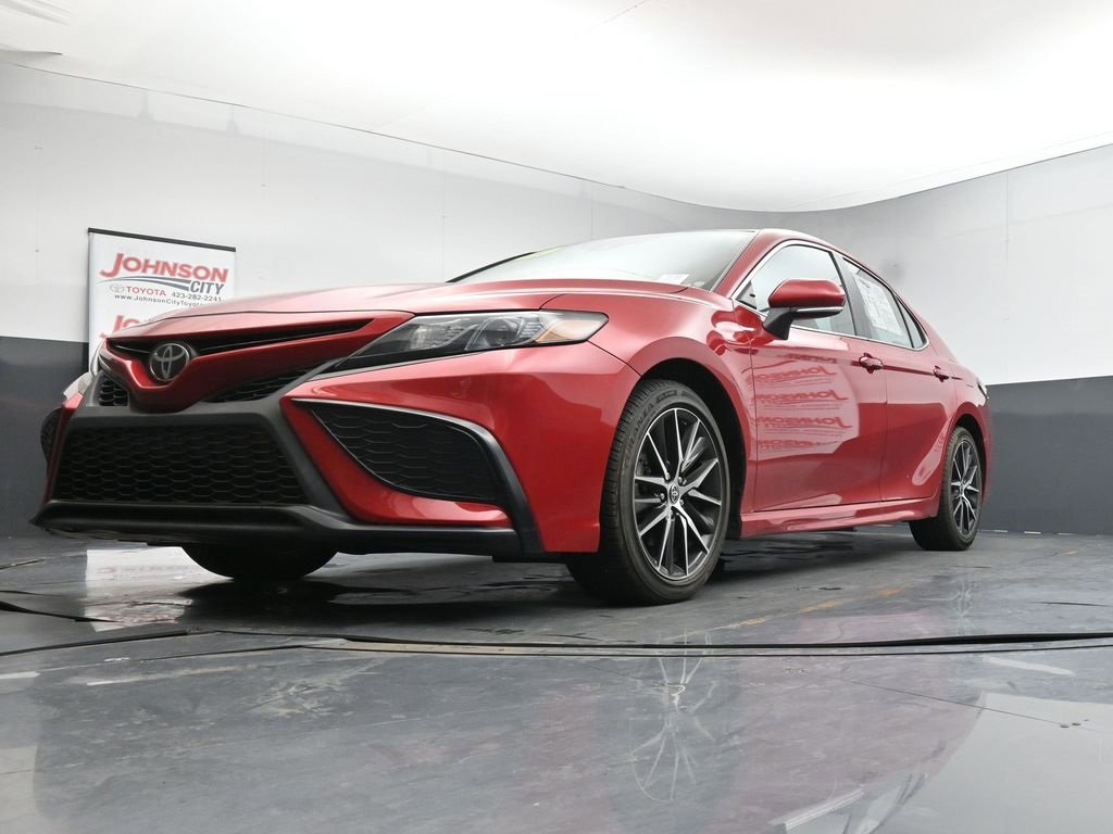 Used 2022 Toyota Camry SE image 32