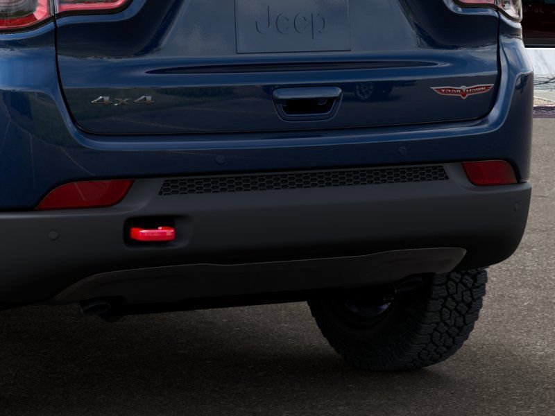 New 2026 Jeep Compass Trailhawk w/ Sun, Sound & Navigation Group AWD/4WD image 13