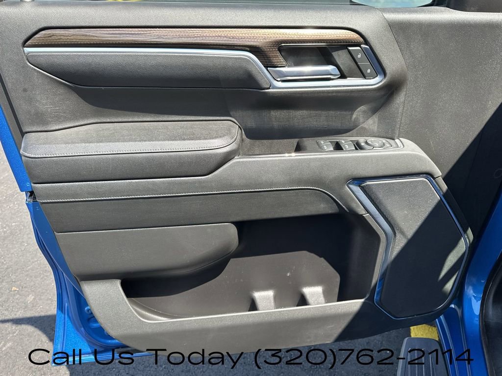 Used 2023 Chevrolet Silverado 1500 RST w/ Z71 Off-Road Package image 24