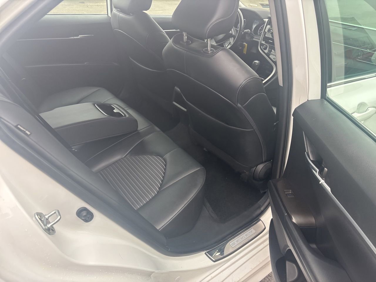 Used 2023 Toyota Camry SE image 14