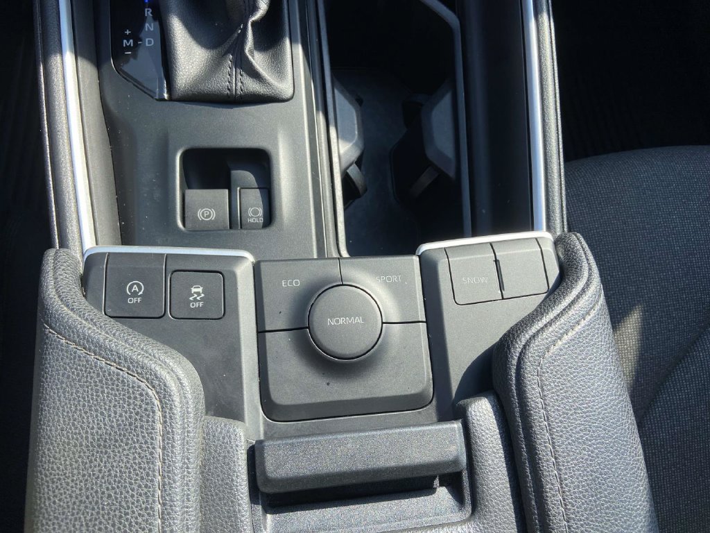 Used 2025 Toyota Grand Highlander FWD image 27