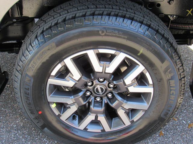 New 2026 Nissan Frontier SV w/ SV Convenience Package image 8