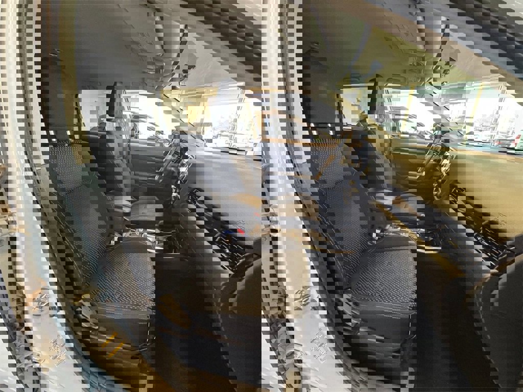 Used 2020 Mitsubishi Outlander ES image 48