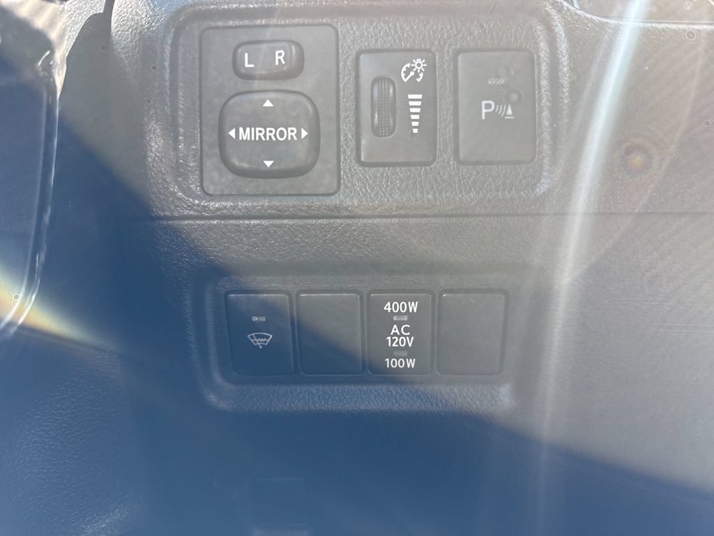 Used 2017 Toyota 4Runner Limited AWD/4WD image 12