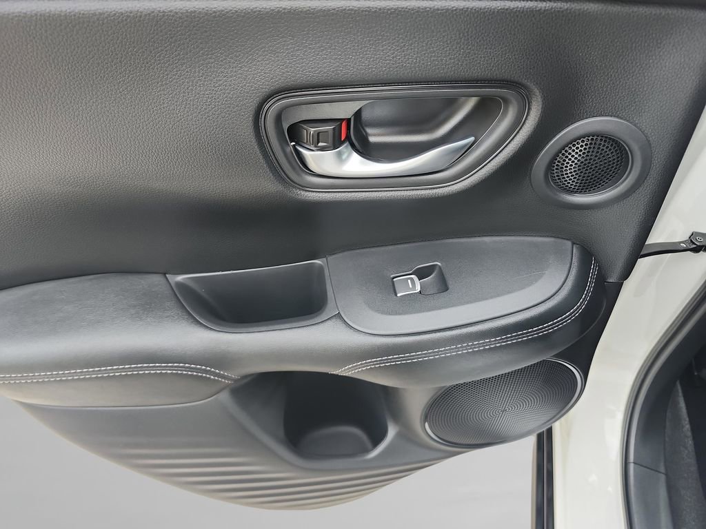 Used 2024 Honda HR-V EX-L image 32