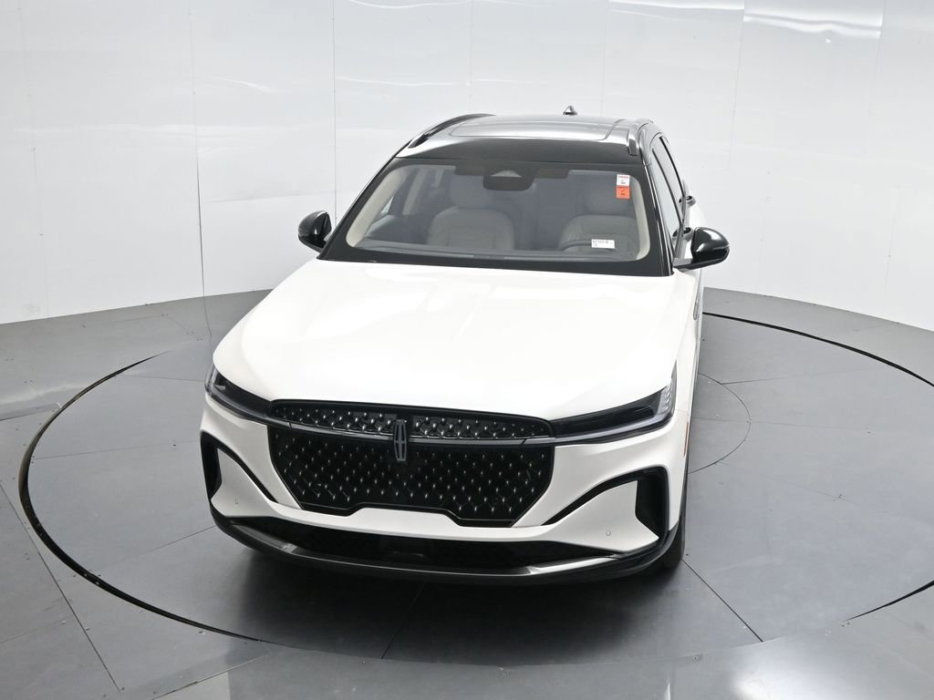 Used 2025 Lincoln Nautilus Reserve w/ Jet Appearance Package image 42